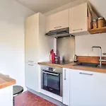 Apartment Guestready -- Rooftop Maisonette In Folie-mericout Paris