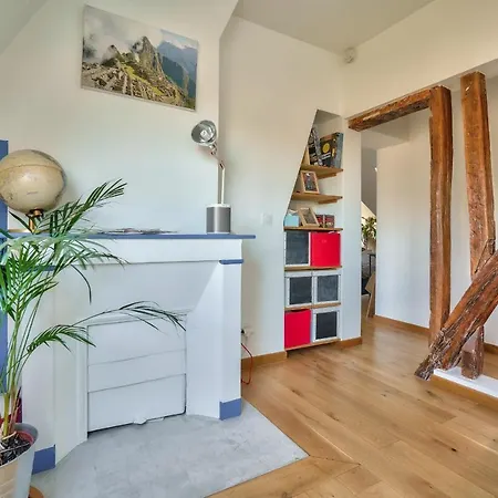 Guestready -- Rooftop Maisonette In Folie-mericout Apartment *