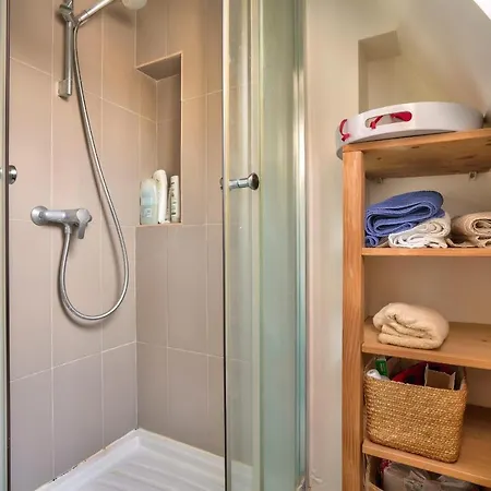 Guestready -- Rooftop Maisonette In Folie-mericout شقة