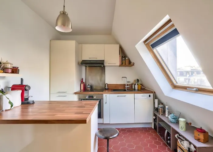 Guestready -- Rooftop Maisonette In Folie-mericout Appartement